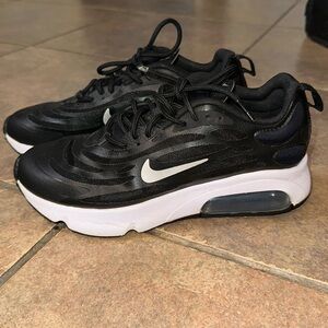 Nike Airmax Exosense Black and white size 7